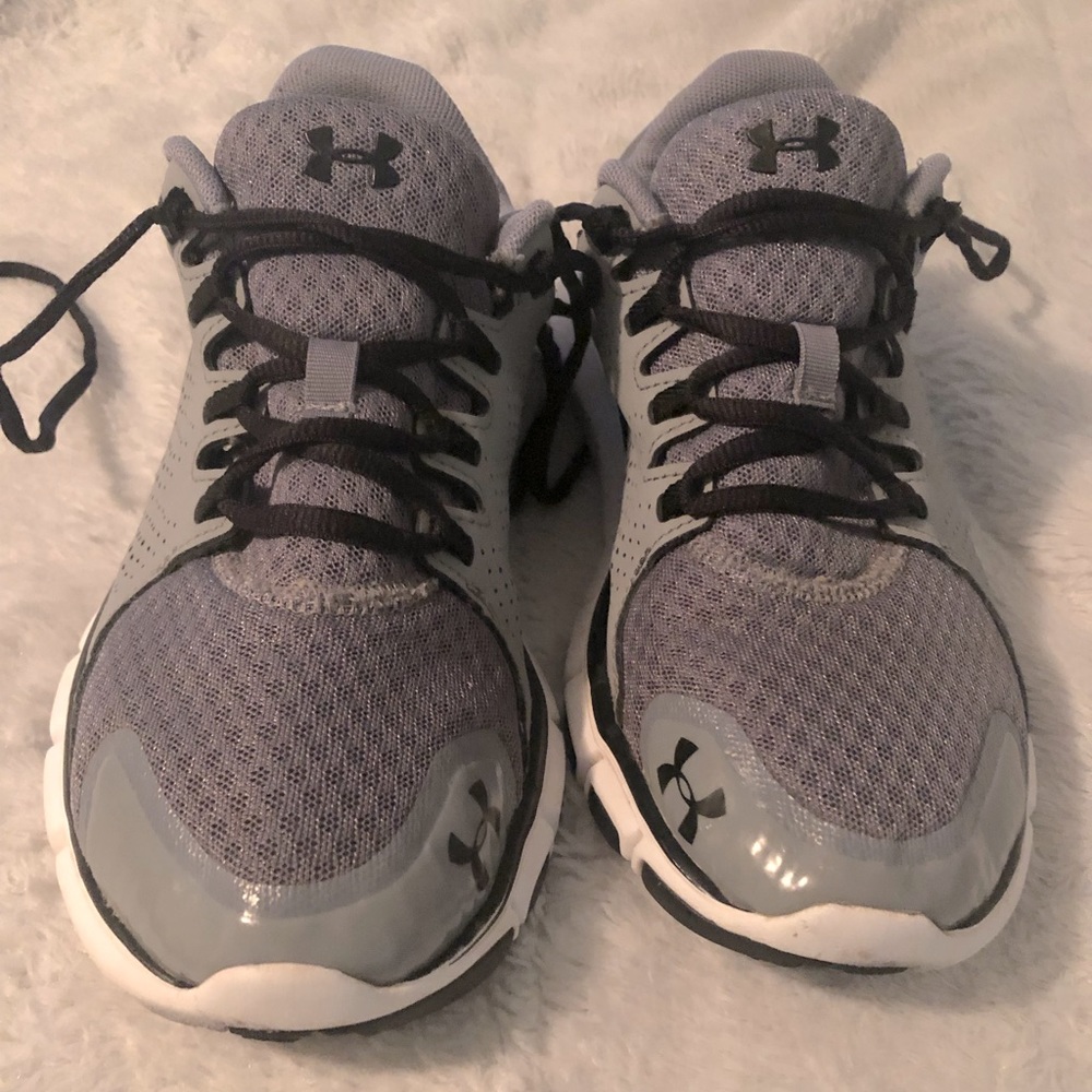 Under Armour shoes Size 9.5